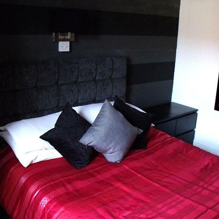 בלקפול The Derby Hotel מראה חיצוני תמונה
