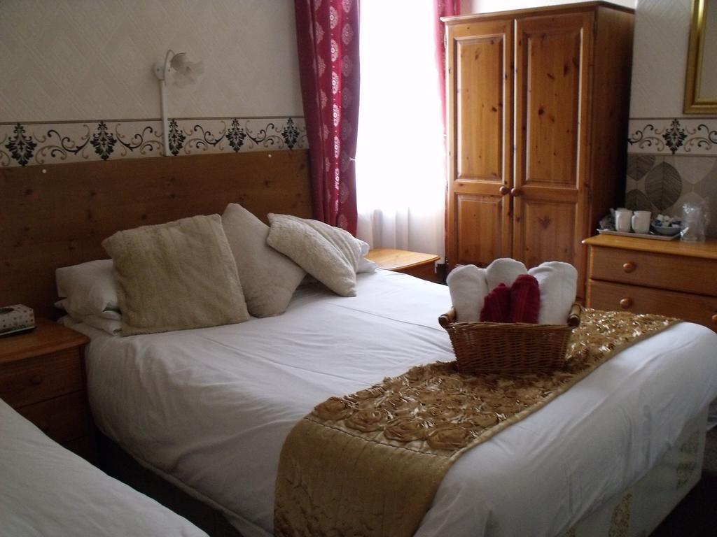 בלקפול The Derby Hotel חדר תמונה